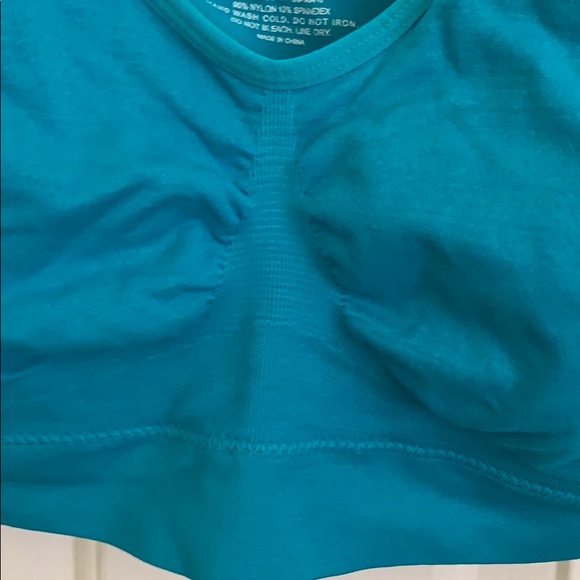 Turquoise Sports Bra medium/large - Picture 5 of 9